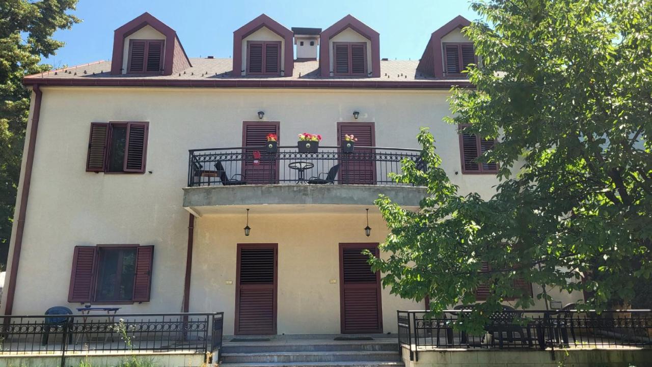 דירות Apartman Popovic סטינג'ה מראה חיצוני תמונה